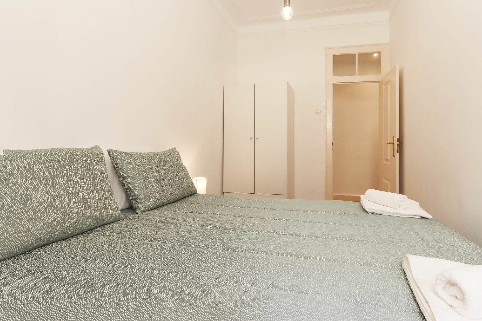Mouraria Stylish By Homing Apartment Lisbon Bagian luar foto